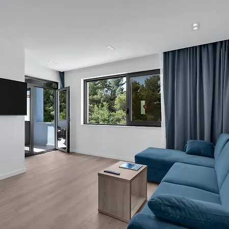 Ela Apartamento Makarska