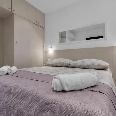 Ela Μακάρσκα